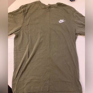 Men’s Nike Shirt